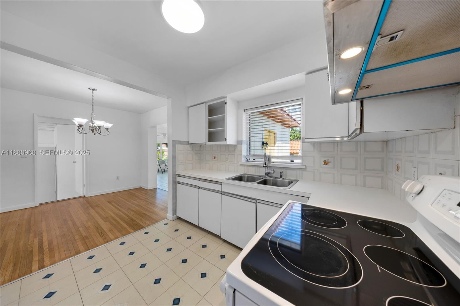 1191 NE 165th Terrace, North Miami Beach, FL 33162 photo 11