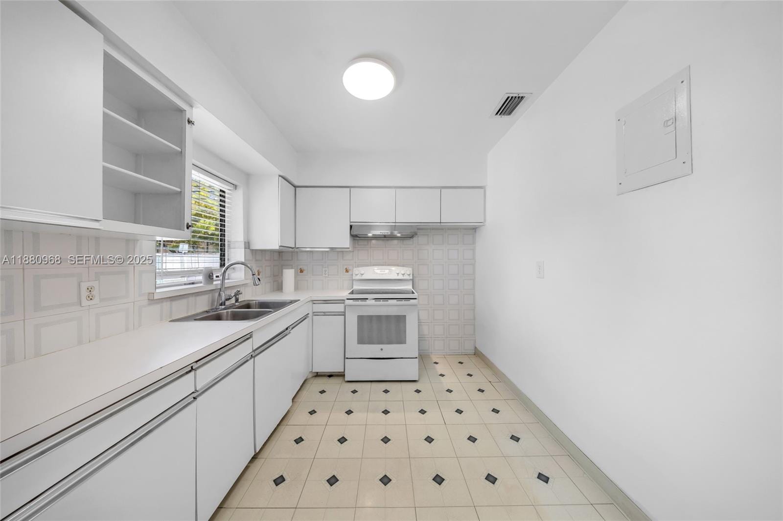 1191 NE 165th Terrace, North Miami Beach, FL 33162 photo 10
