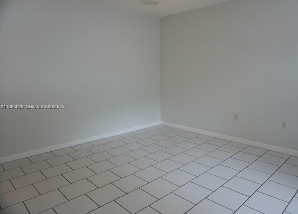 6565 Santona Street B5, Coral Gables, FL 33146 photo 4