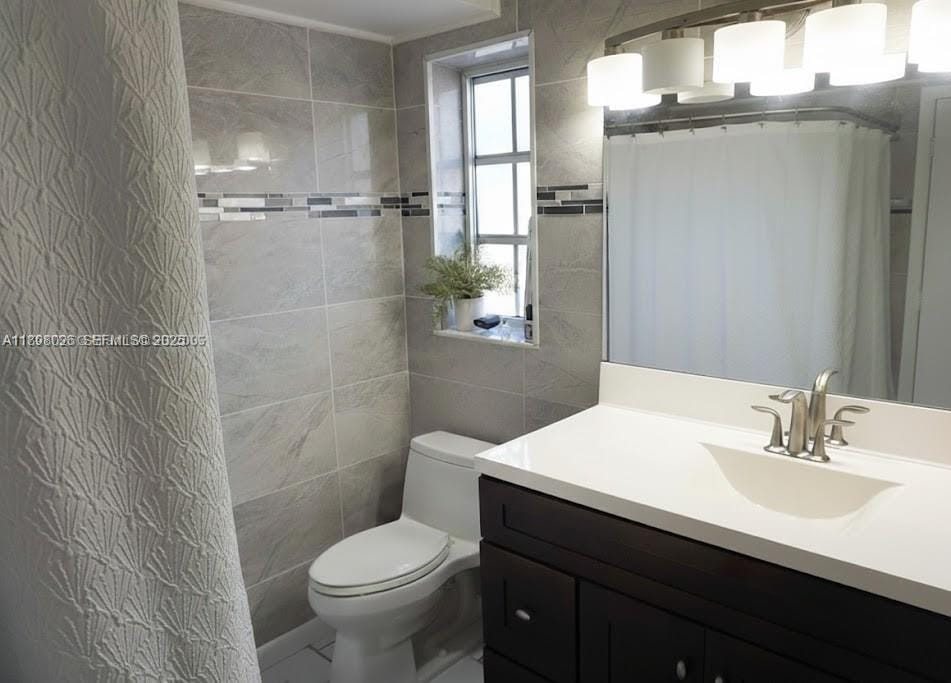 6565 Santona Street B5, Coral Gables, FL 33146 photo 5