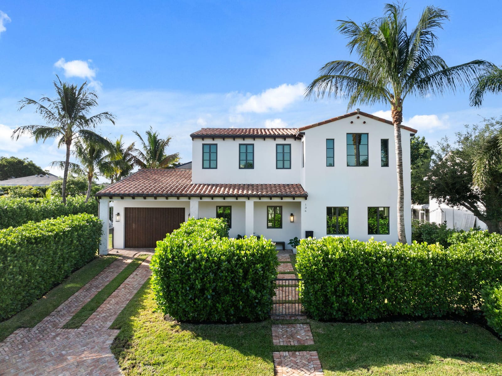 136 Santa Lucia Drive — photo 2