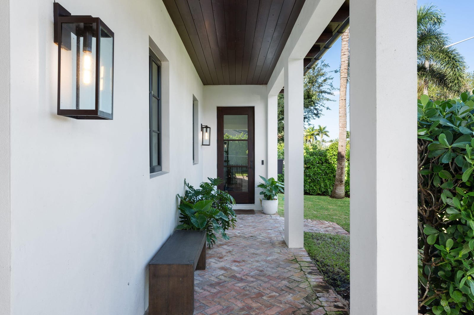 136 Santa Lucia Drive — photo 3