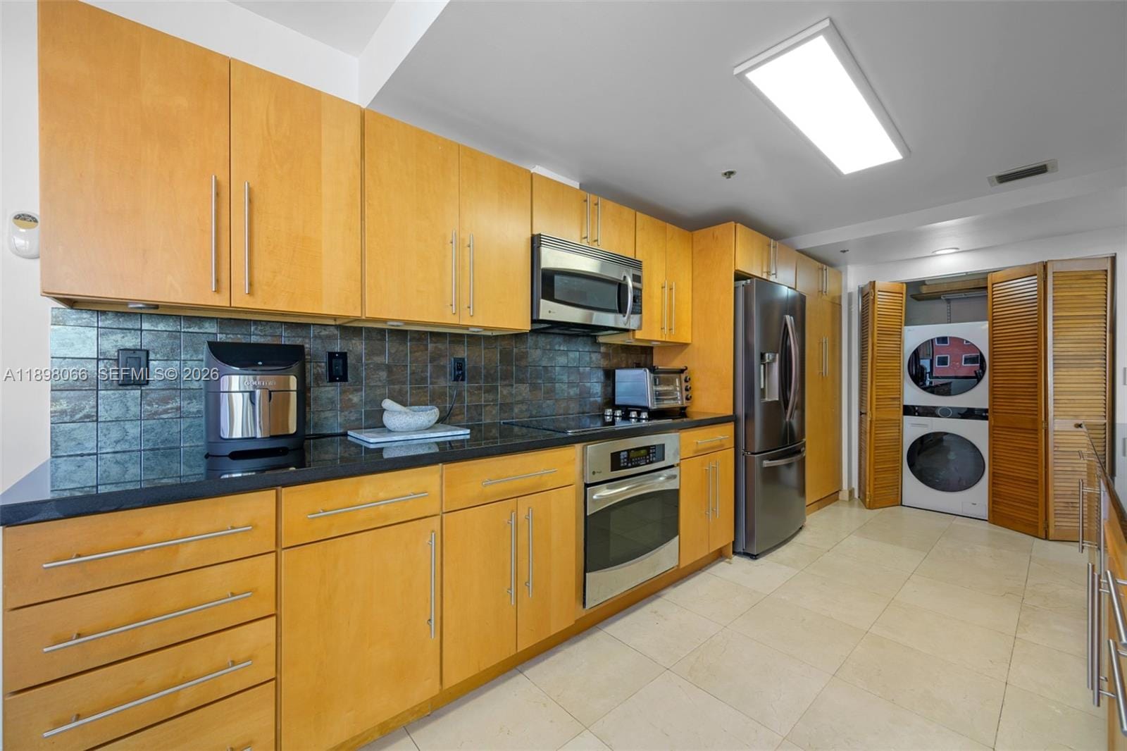 1581 Brickell Avenue 2005 — photo 9