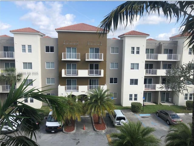 11060 SW 196th Street 103, Paradise Pointe, Cutler Bay, FL