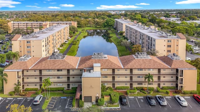 7750 NW 50th Street 106, sold in Cascades Of Lauderhill, Lauderhill, FL