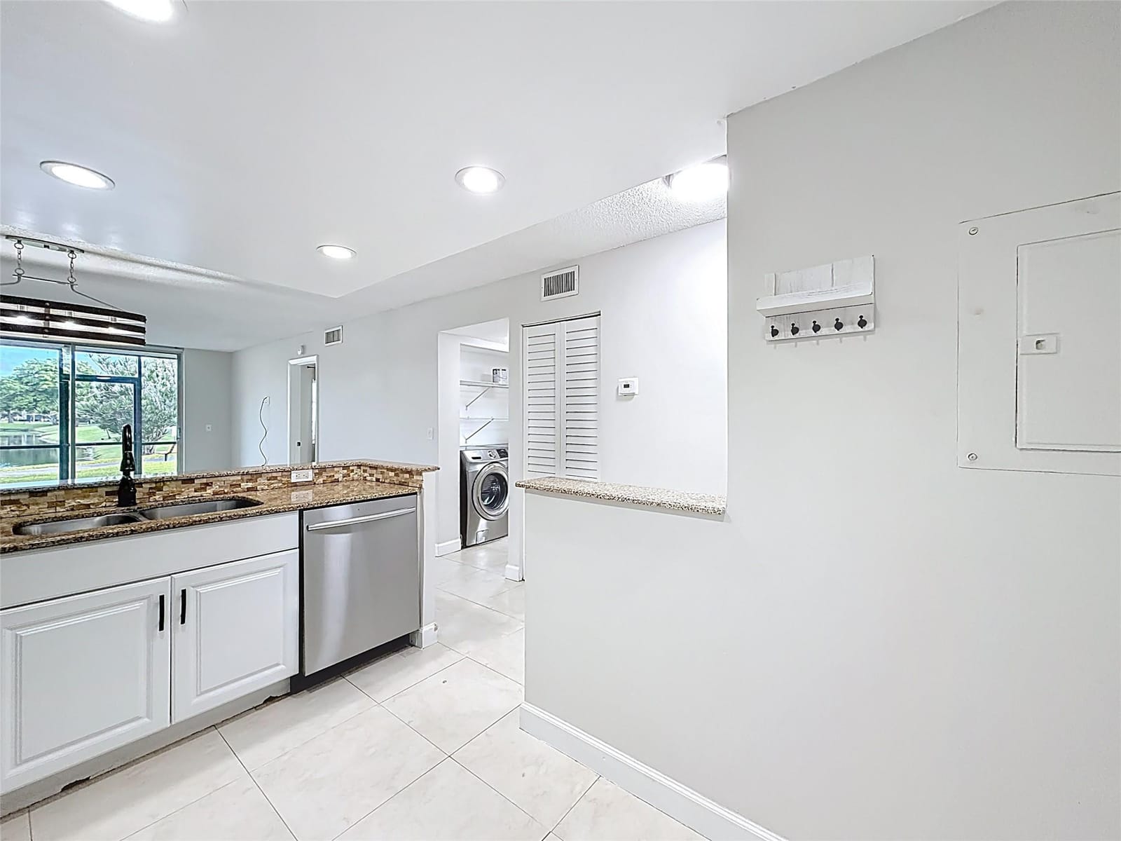 7750 NW 50th Street 106, Lauderhill, FL 33351 photo 15