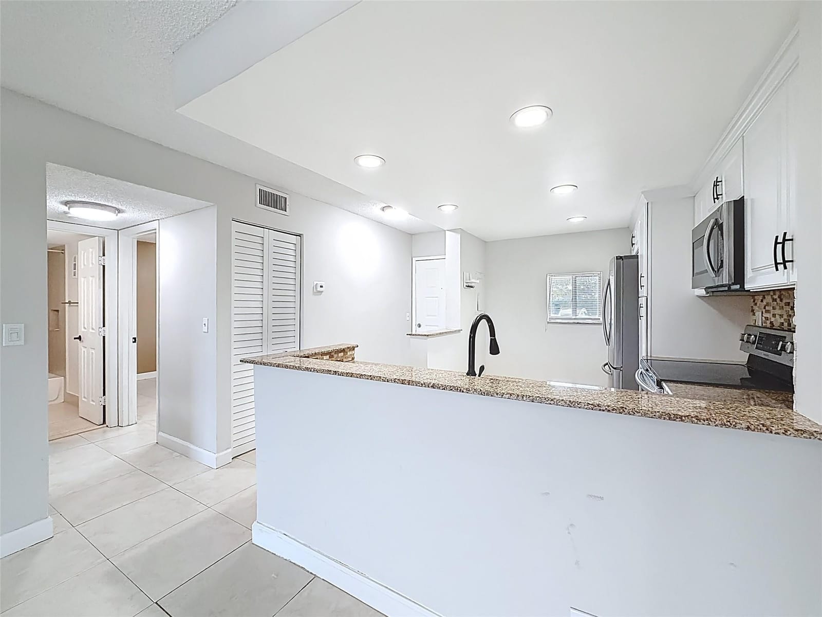 7750 NW 50th Street 106, Lauderhill, FL 33351 photo 16