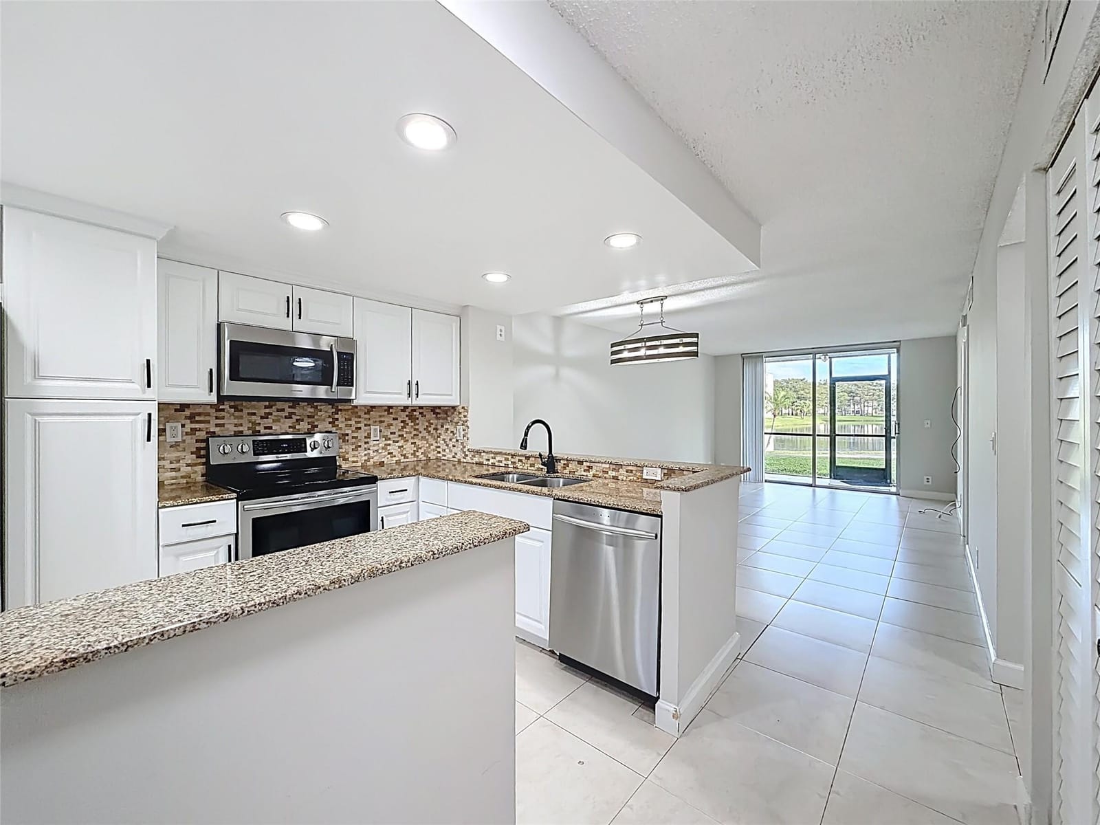 7750 NW 50th Street 106, Lauderhill, FL 33351 photo 6