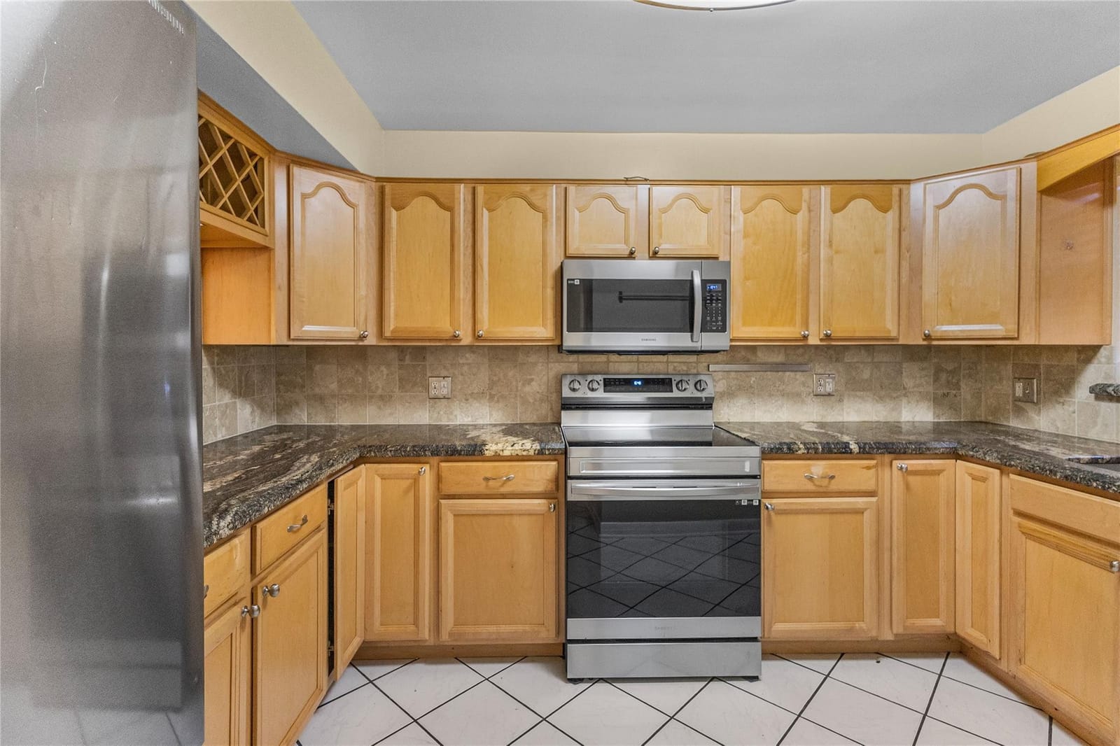 2520 Van Buren Street 4 — photo 11