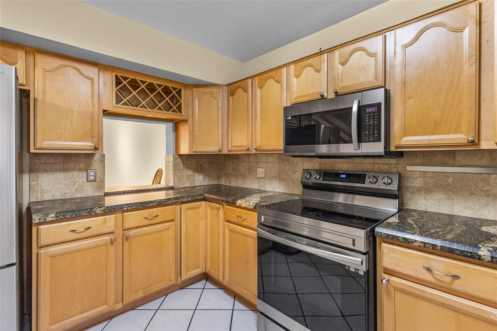 2520 Van Buren Street 4 — photo 12
