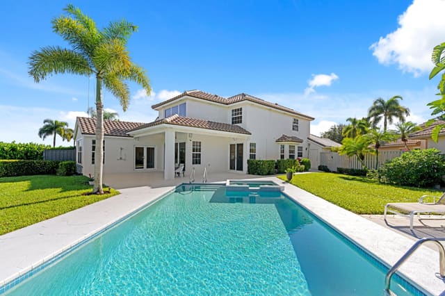 903 Augusta Pointe Drive, sold in Pga Resort Community Of Augusta At Eagleton, Palm Beach Gardens, FL