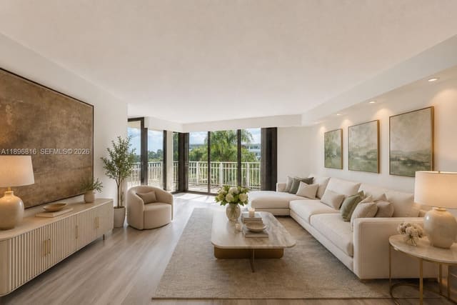 4000 Towerside Terrace 402, Miami, FL 33138