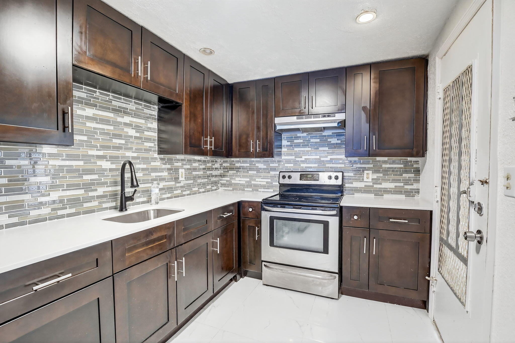 4770 NW 10th Court 104, Plantation, FL 33313, Plantation