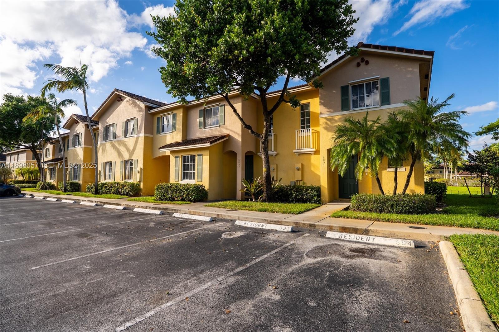 6051 SW 19th Place, North Lauderdale, FL 33068, North Lauderdale