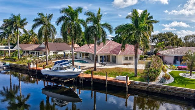 5517 Bayview Drive, sold in Landings First Sec, Fort Lauderdale, FL