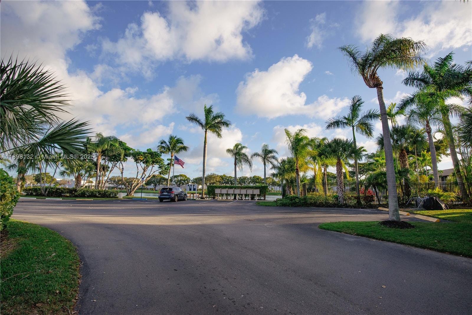 5550 Lakeside Drive 104, Margate, FL 33063 photo 17