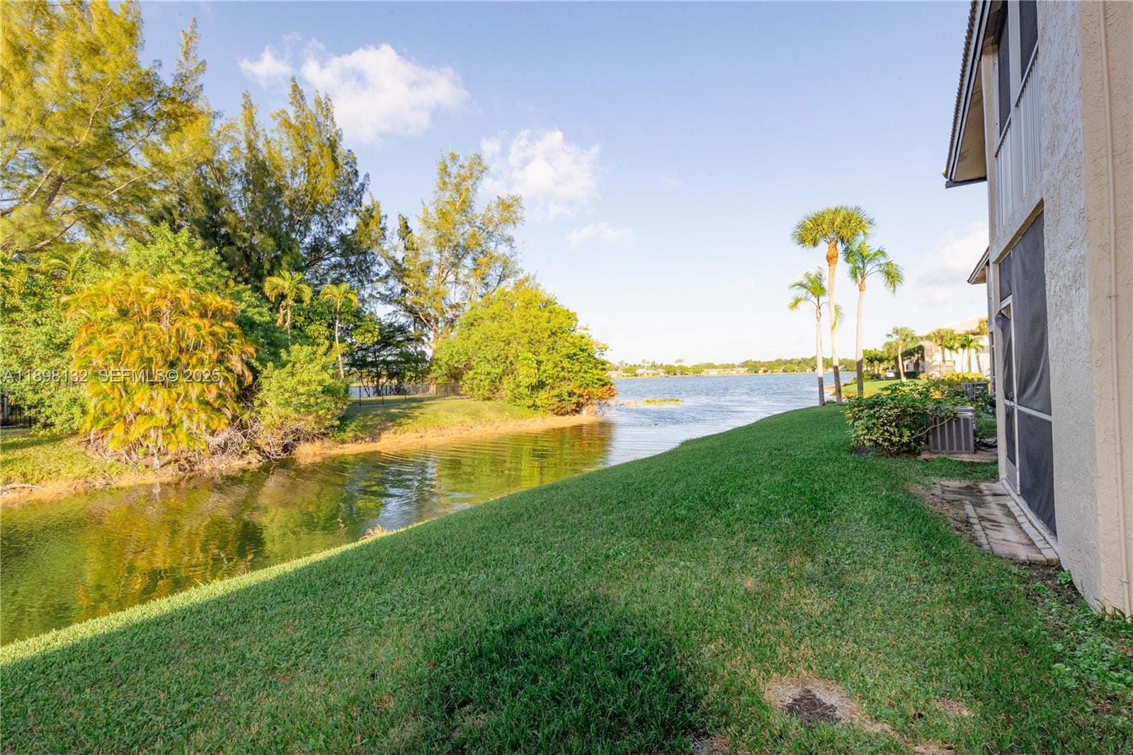 5550 Lakeside Drive 104, Margate, FL 33063 photo 18