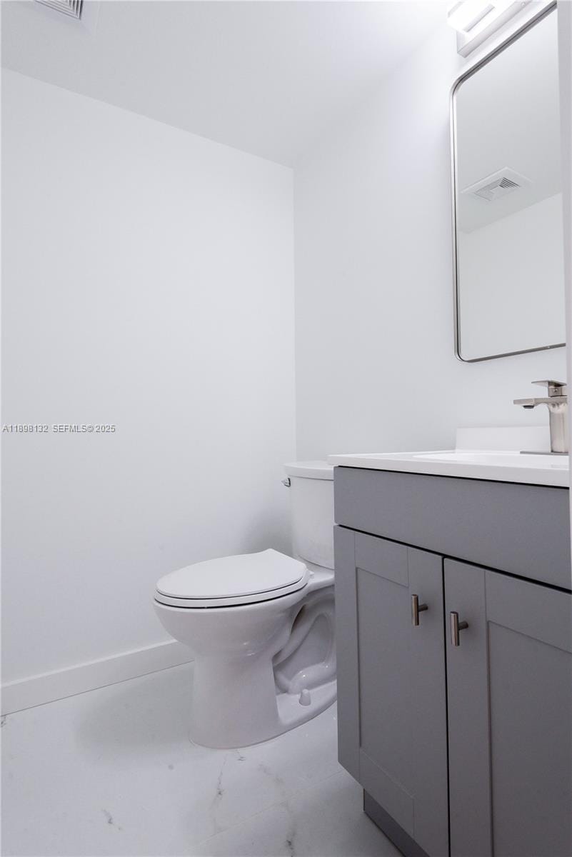 5550 Lakeside Drive 104, Margate, FL 33063 photo 8