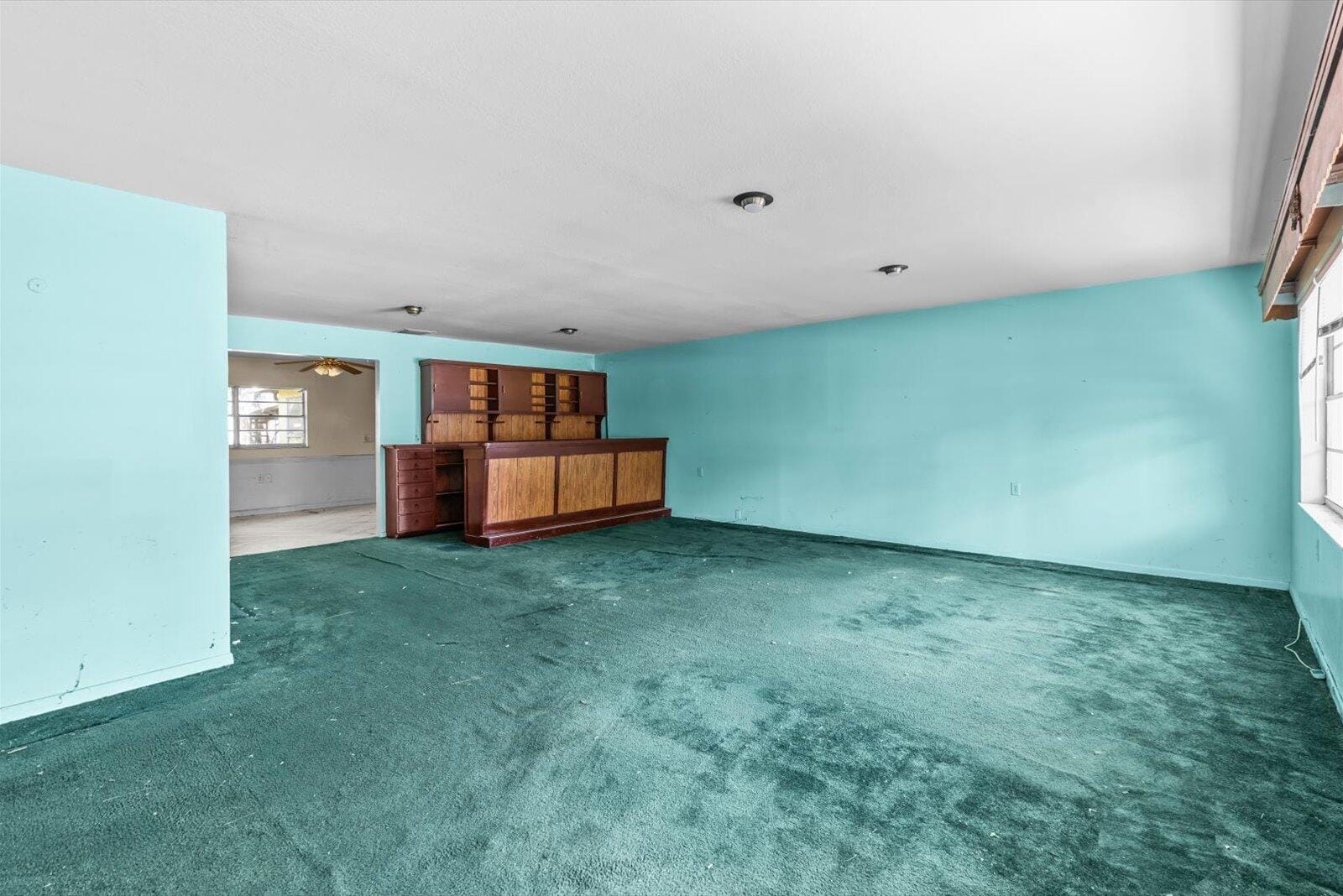 300 Bradley Street — photo 3