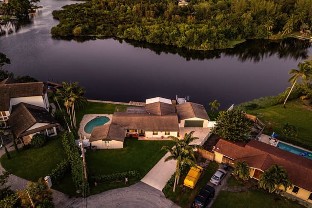 6788 Bayshore Drive, sold in Island Estates, Lake Worth, FL