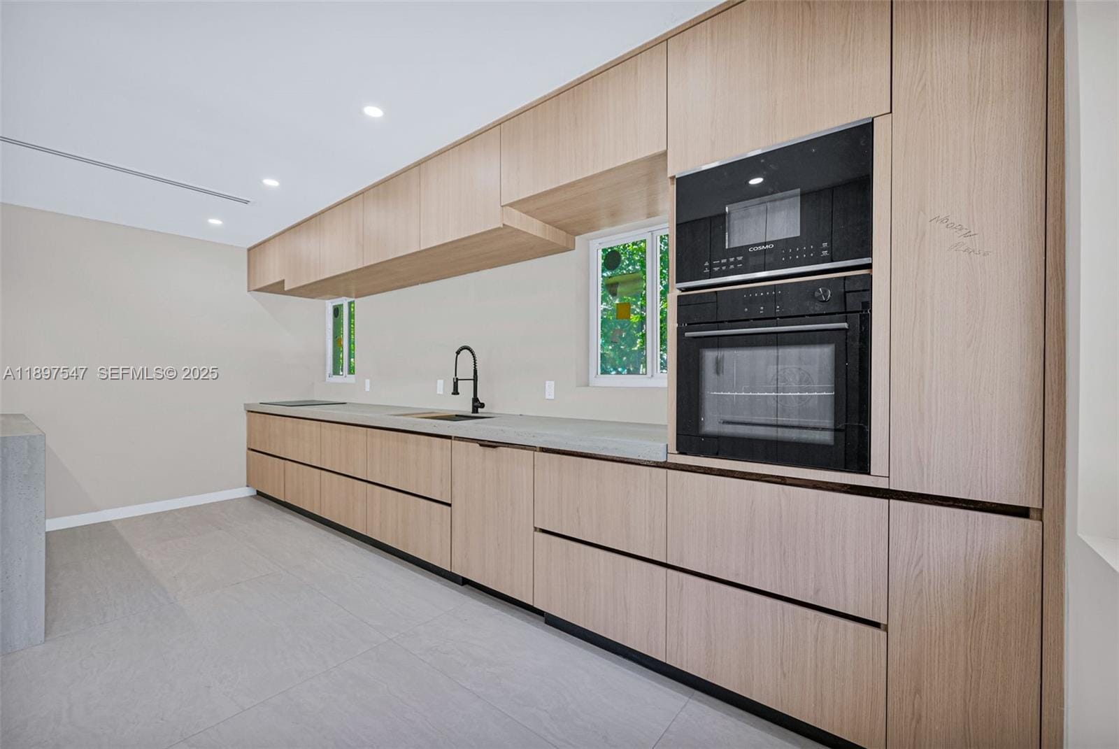 60 NE 50th Terrace, Miami, FL 33137 photo 2