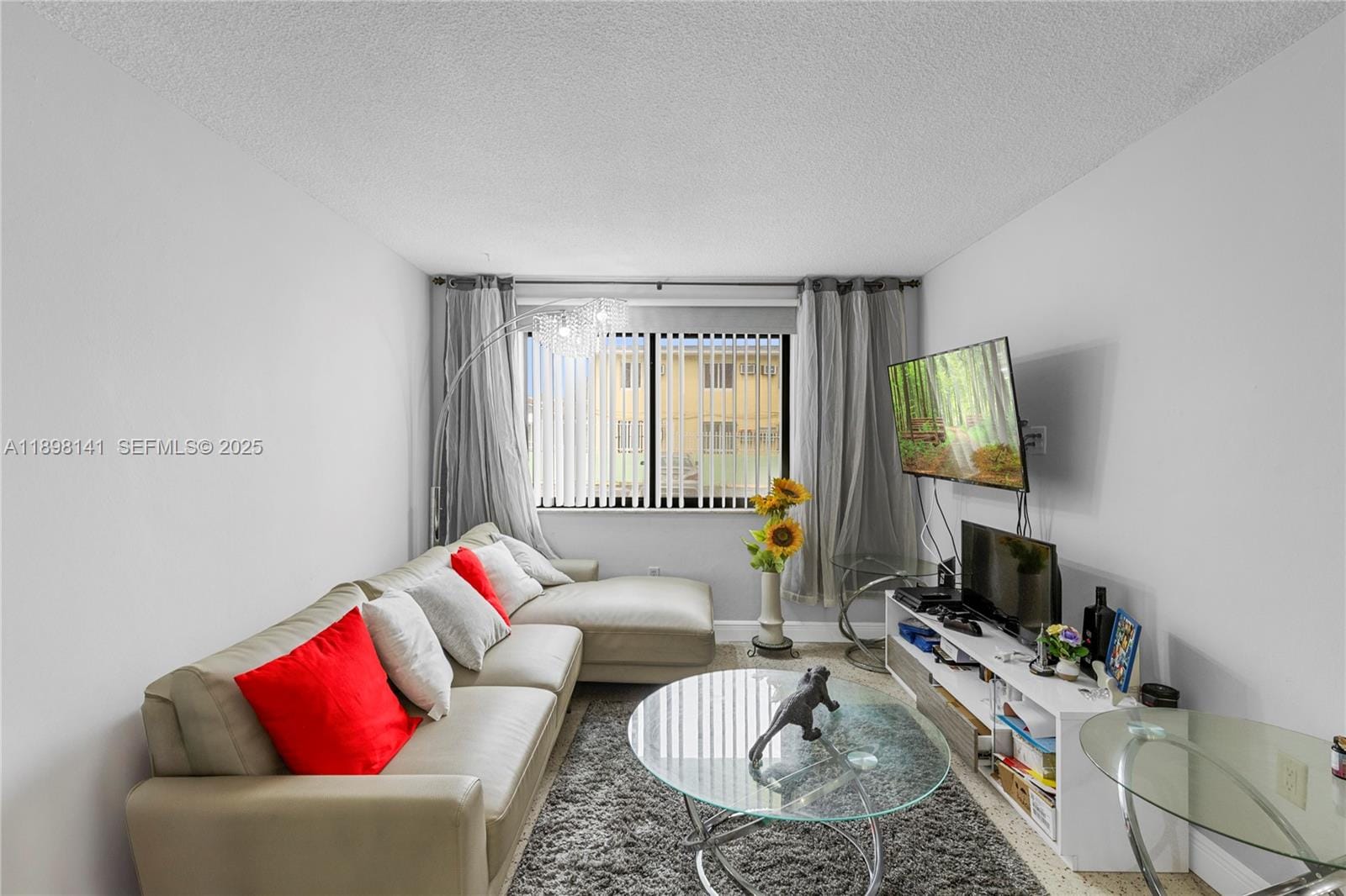 1530 SW 2nd Street 106, Miami, FL 33135