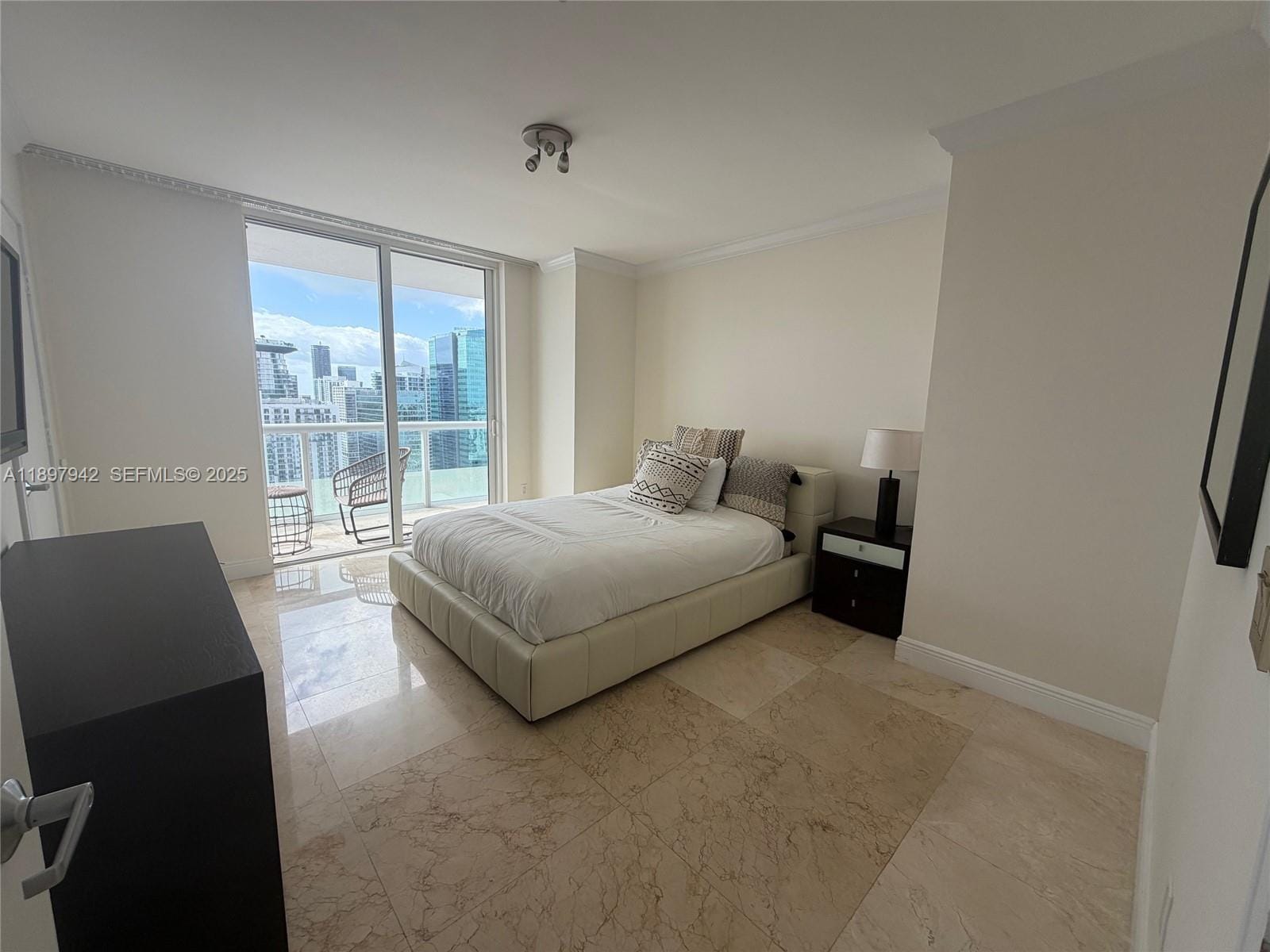50 Biscayne Boulevard 5211, Miami, FL 33132 photo 11
