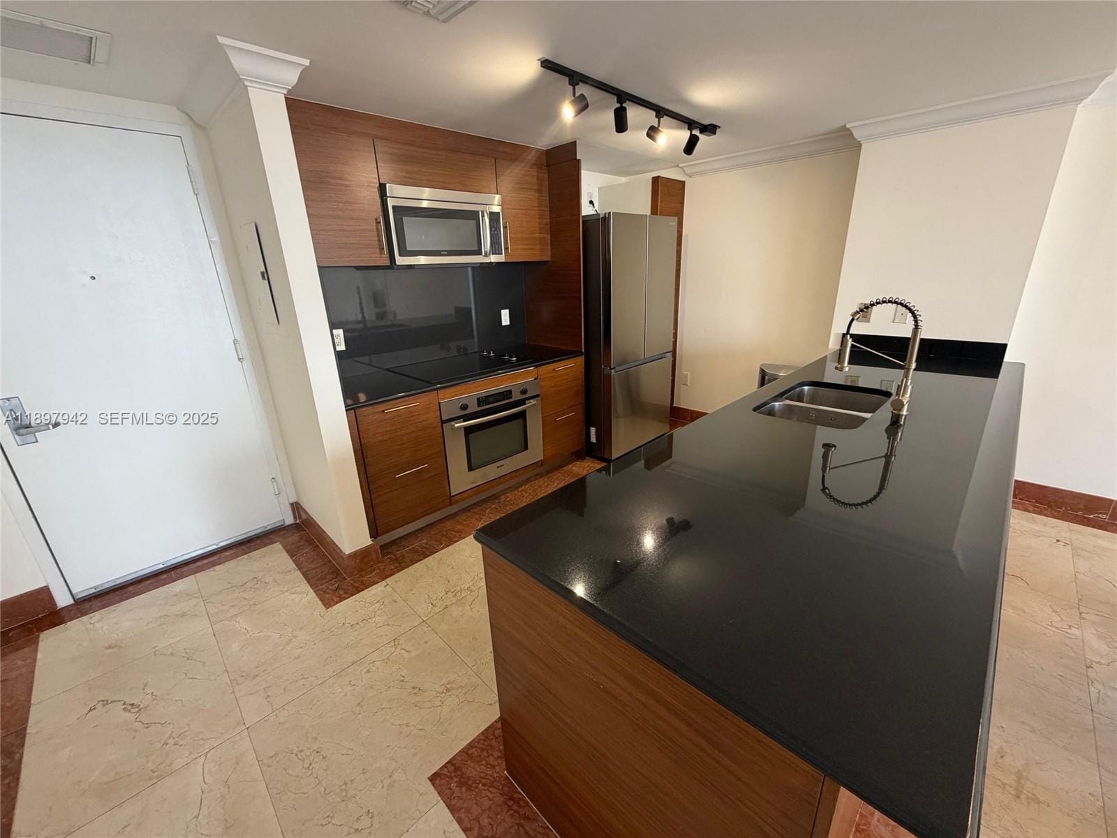 50 Biscayne Boulevard 5211, Miami, FL 33132 photo 4