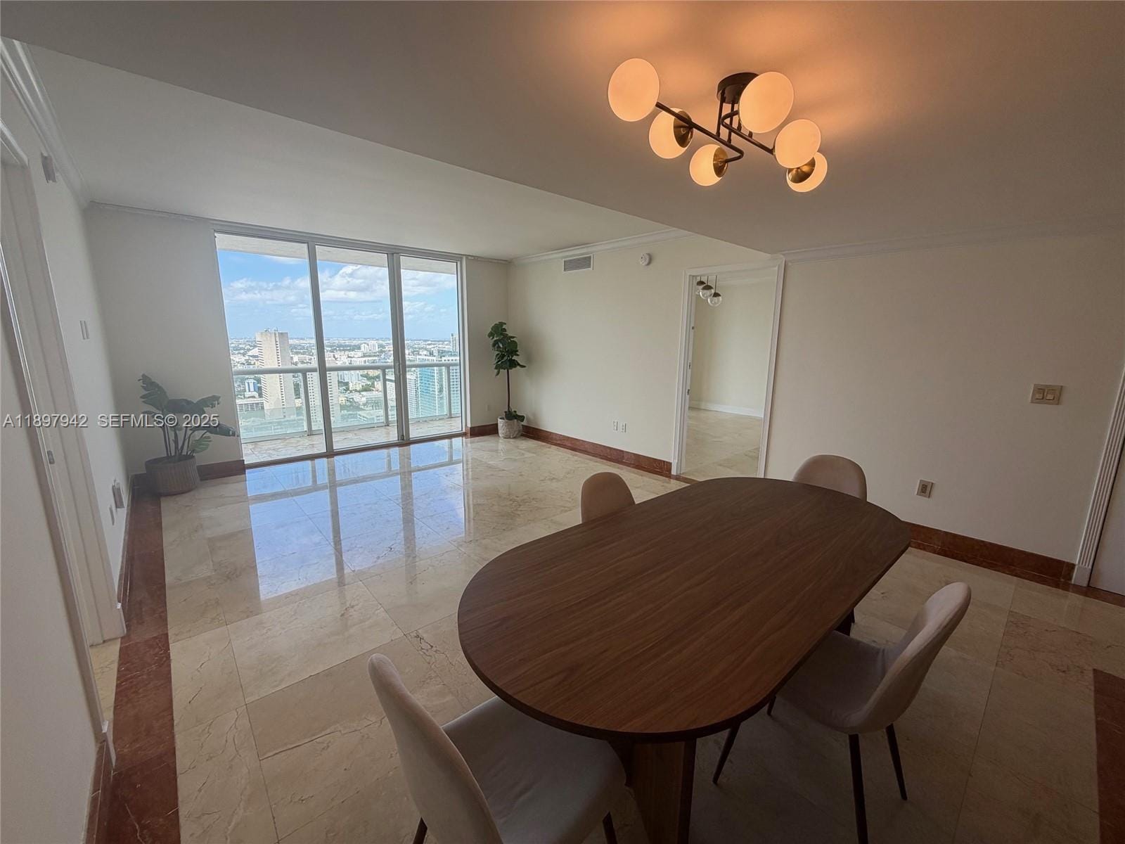50 Biscayne Boulevard 5211, Miami, FL 33132 photo 7