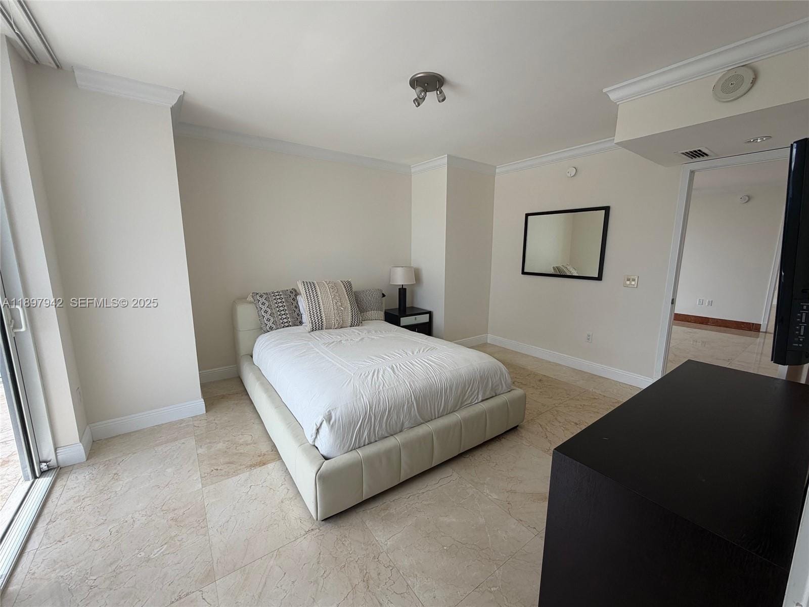 50 Biscayne Boulevard 5211, Miami, FL 33132 photo 10