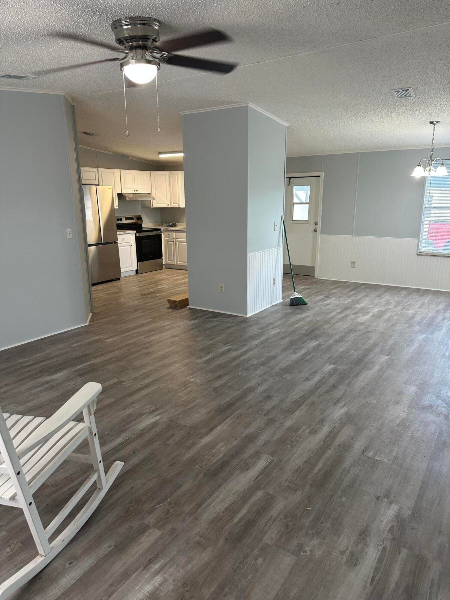 528 Tropical Isles Circle — photo 4