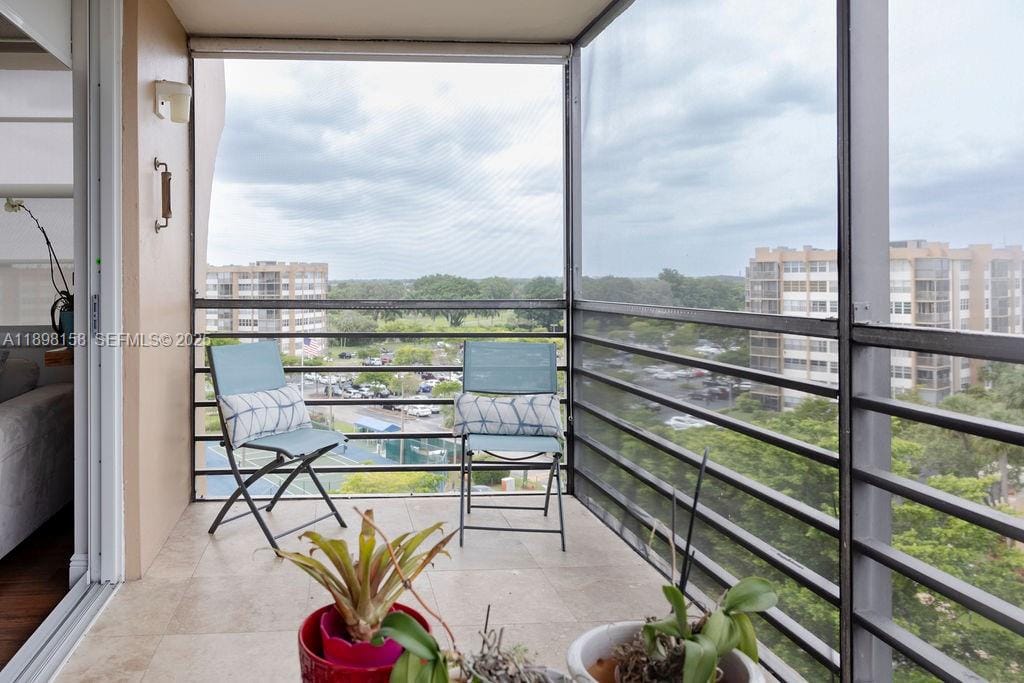 1300 Saint Charles Place PH12, Pembroke Pines, FL 33026 photo 22