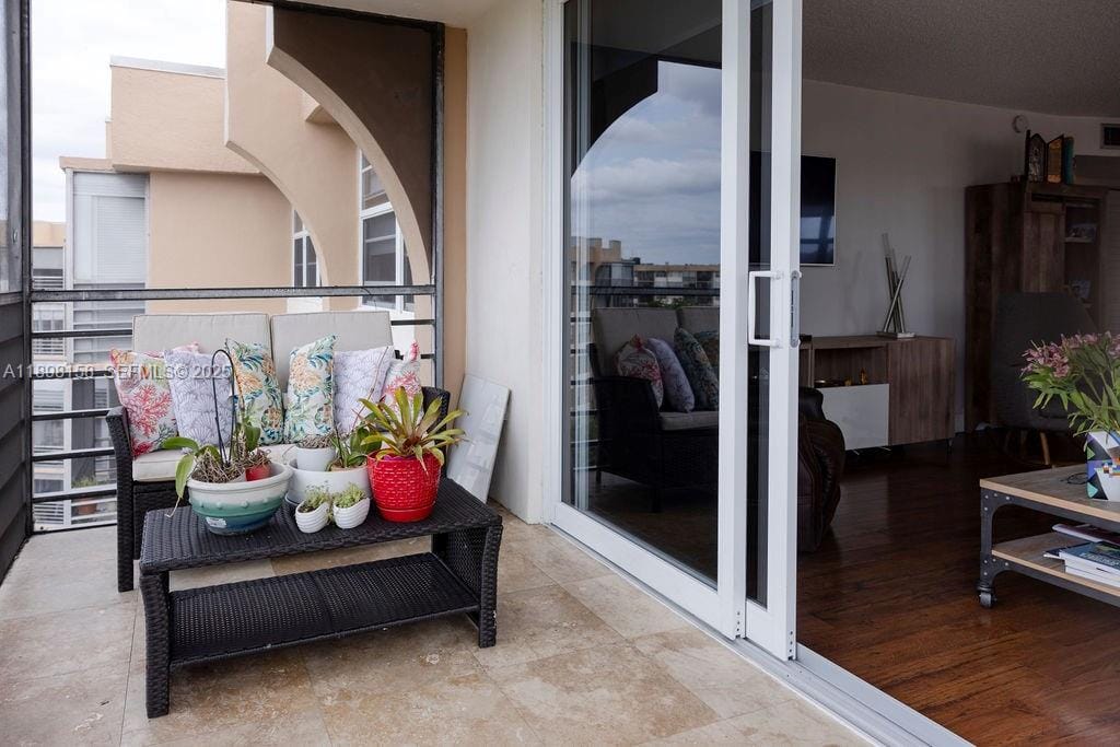1300 Saint Charles Place PH12, Pembroke Pines, FL 33026 photo 23