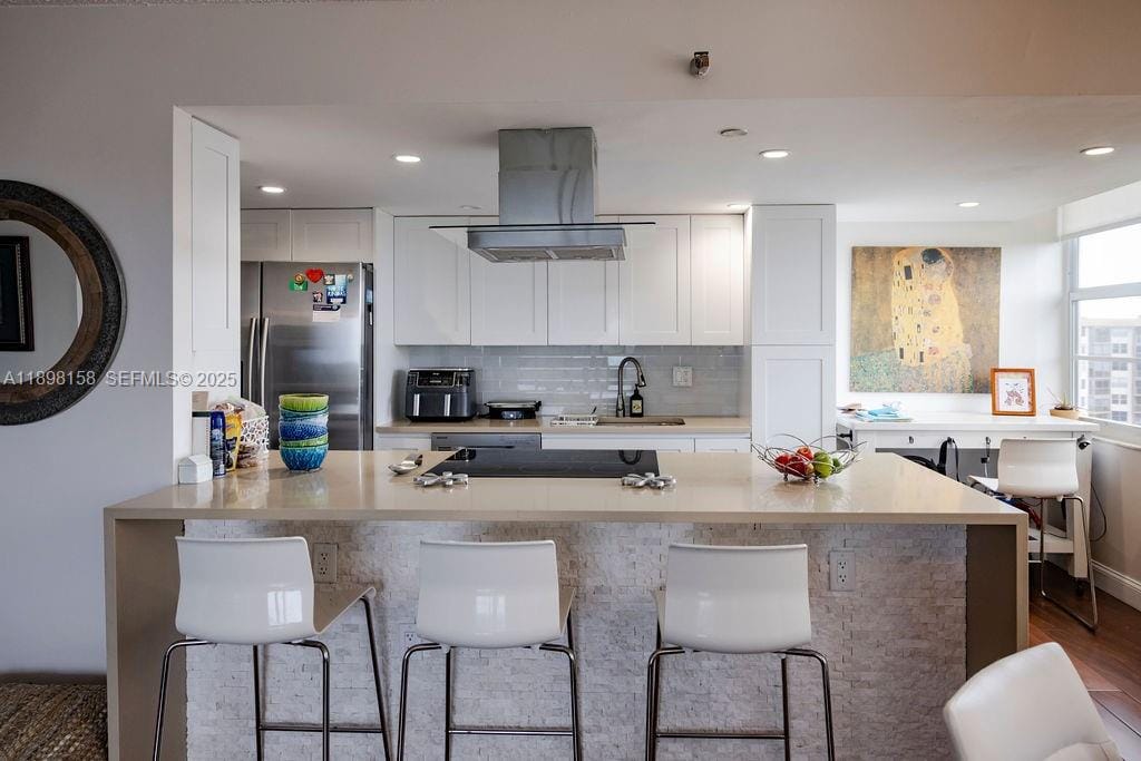 1300 Saint Charles Place PH12 — photo 6