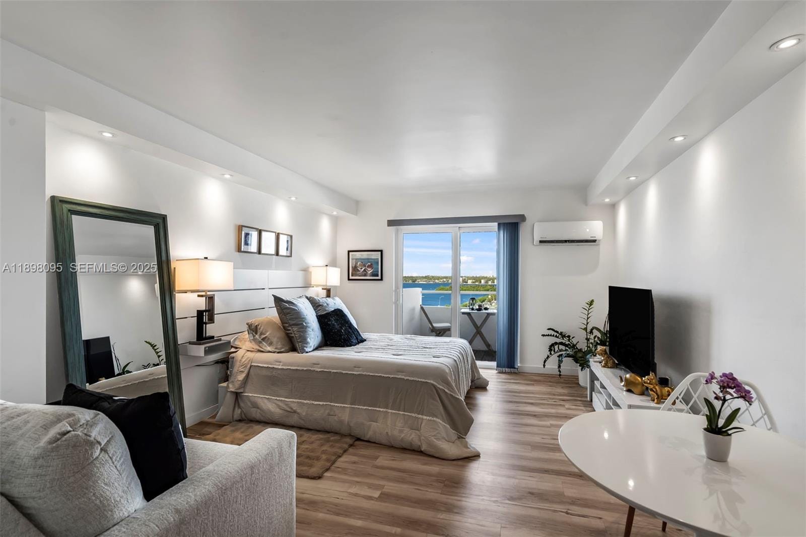 7904 W Dr 1004 1004, North Bay Village, FL 33141