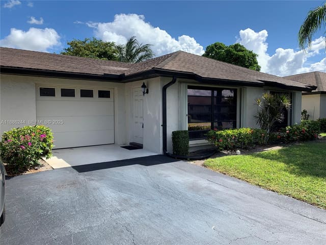 4924 Eaglewood Road B, Boynton Beach, FL 33436