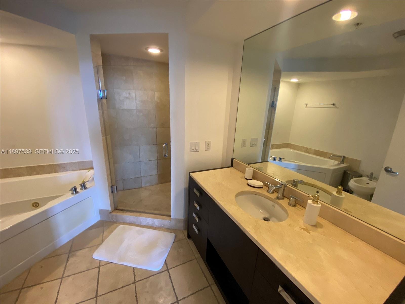 18201 Collins Avenue 708 — photo 4