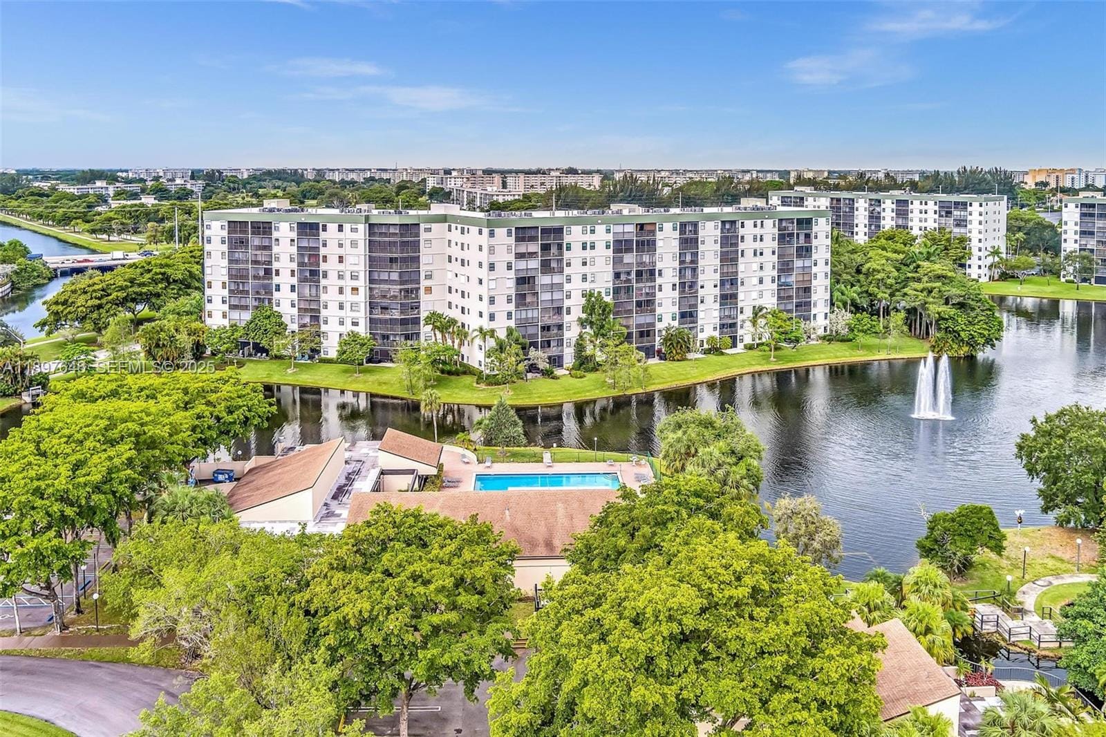 2221 Cypress Island Drive 805, Pompano Beach, FL 33069