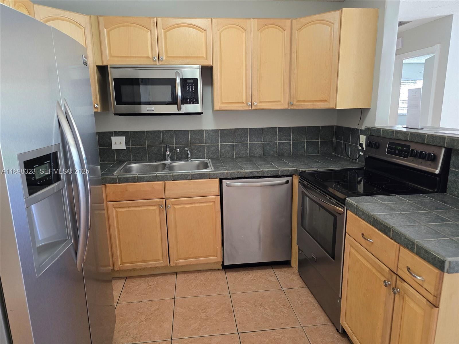 1260 SE Saint Lawrence Way, Stuart, FL 34997 photo 4