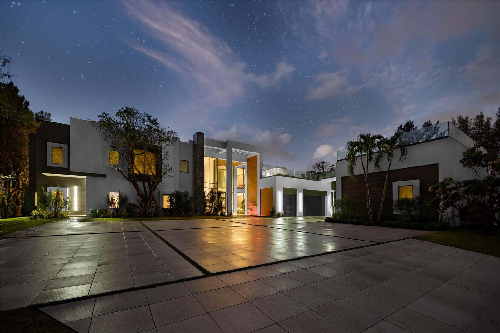 8833 NW 70th Court — photo 3