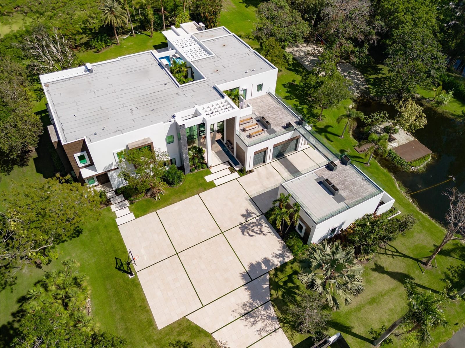 8833 NW 70th Court — photo 7