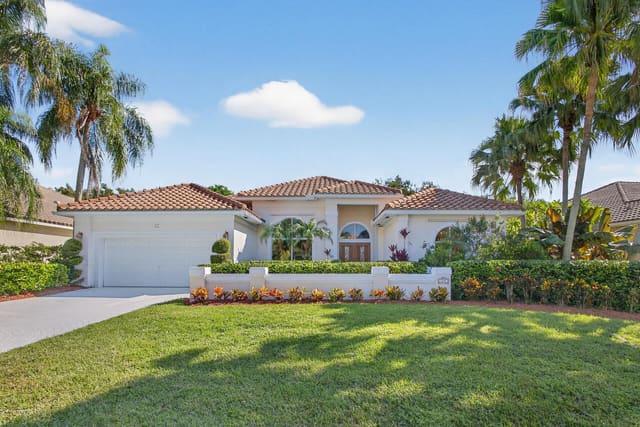 42 Cayman Place, sold in The Island, Palm Beach Gardens, FL