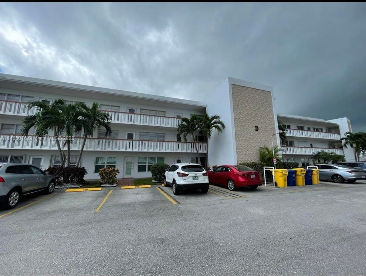 308 Wellington D, West Palm Beach, FL 33417 photo 13