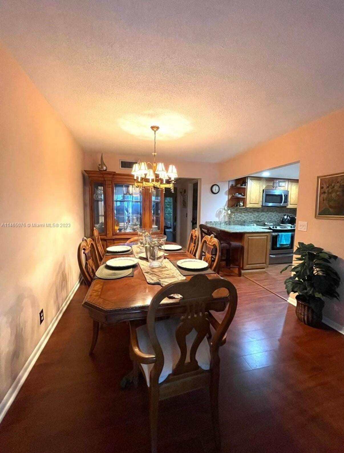 308 Wellington D — photo 3