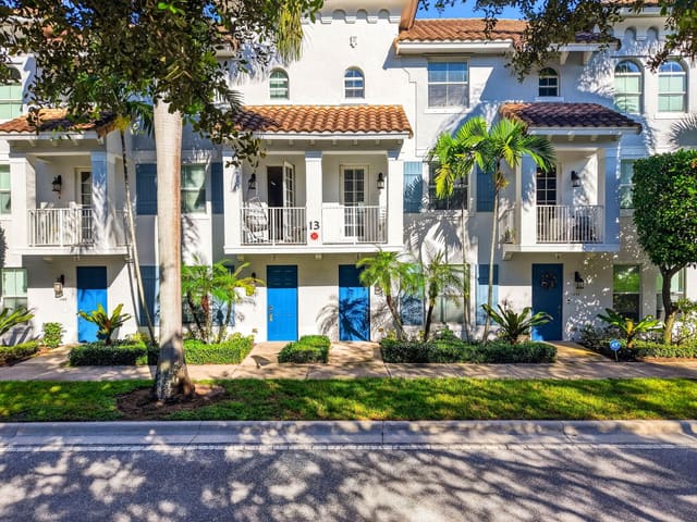 1465 Via De Pepi, sold in Renaissance Commons Pud, Boynton Beach, FL