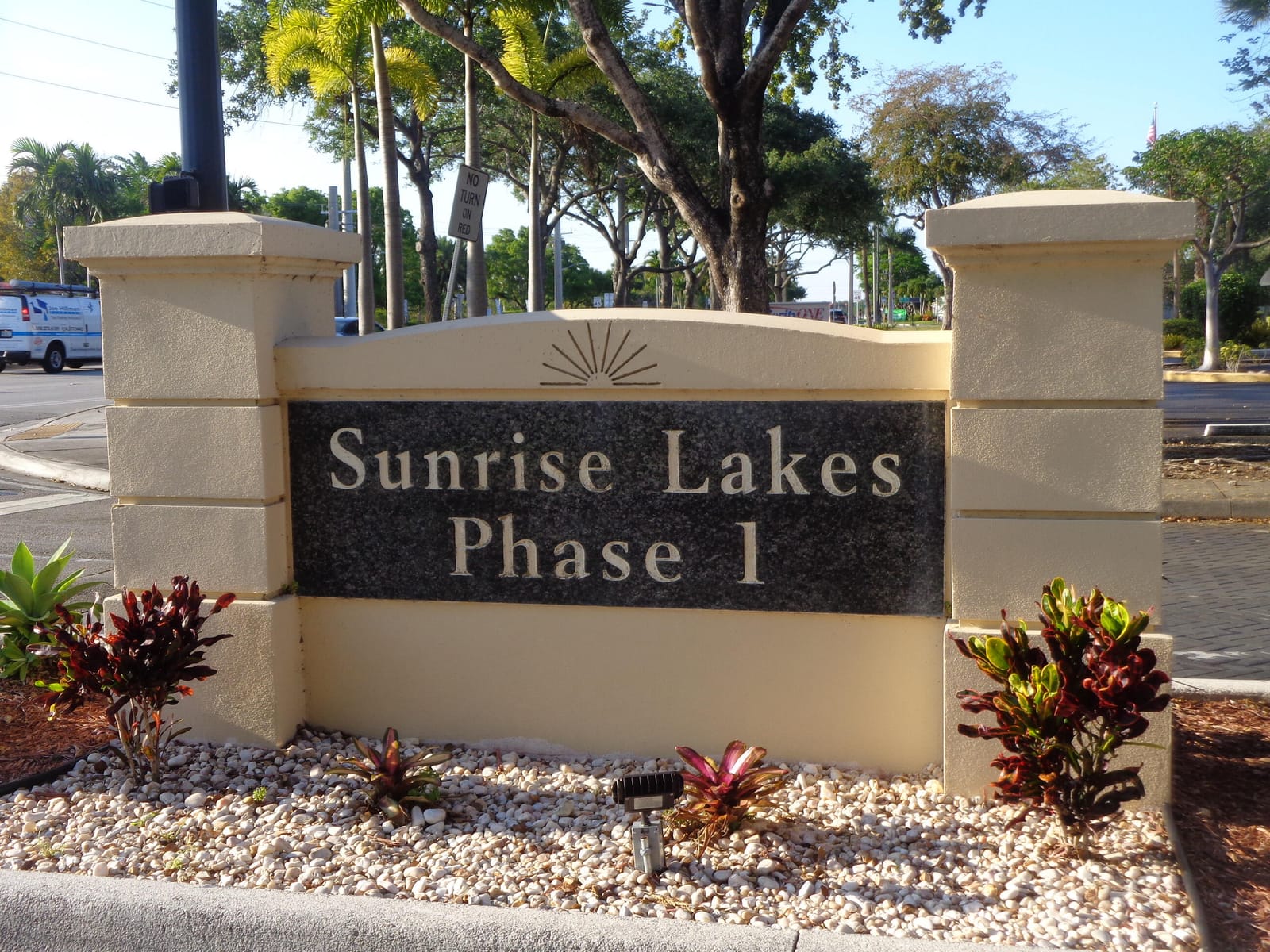 2831 E Sunrise Lakes Drive 209, Sunrise, FL 33322 photo 2