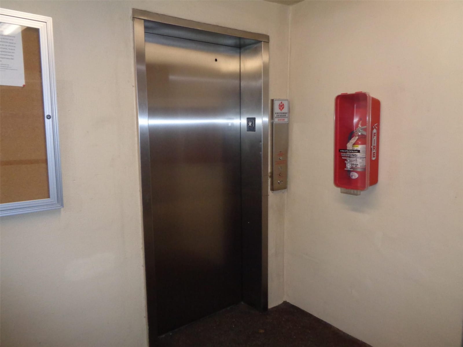 2831 E Sunrise Lakes Drive 209, Sunrise, FL 33322 photo 11