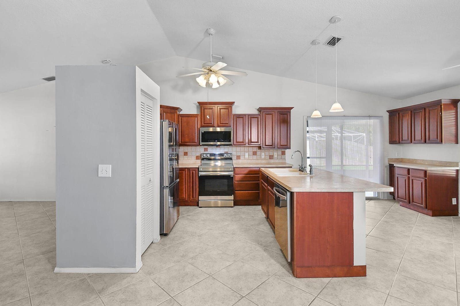503 NE Solida Circle, Port St. Lucie, FL 34983 photo 8