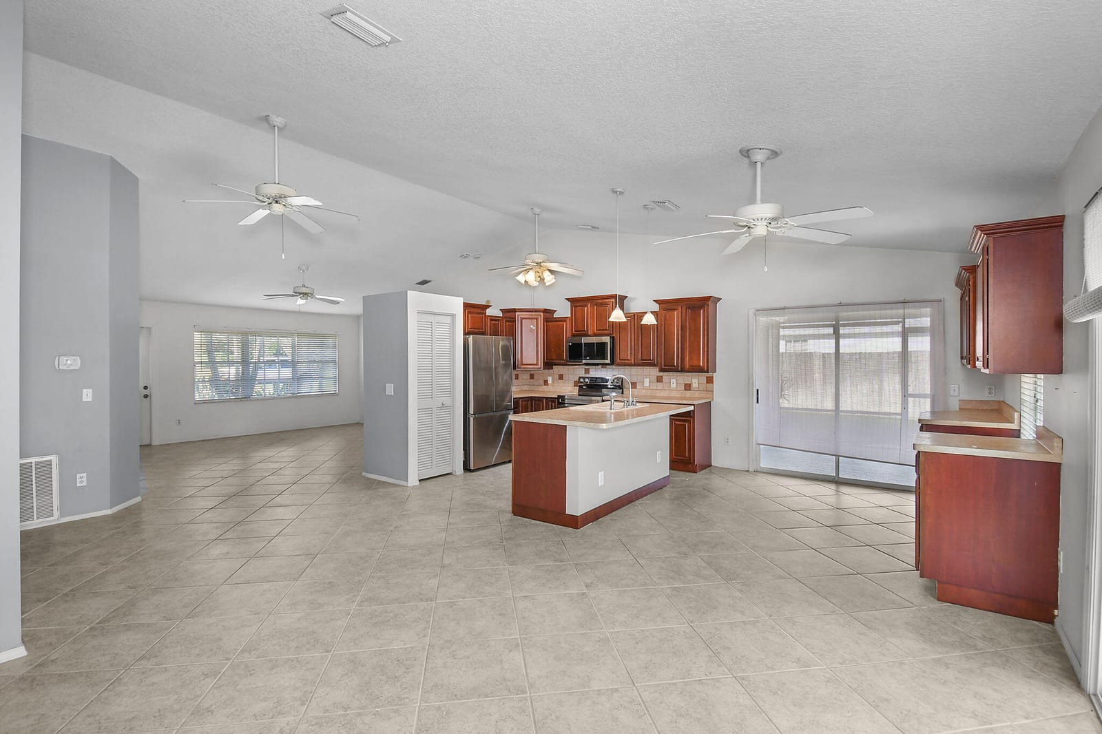 503 NE Solida Circle, Port St. Lucie, FL 34983 photo 9