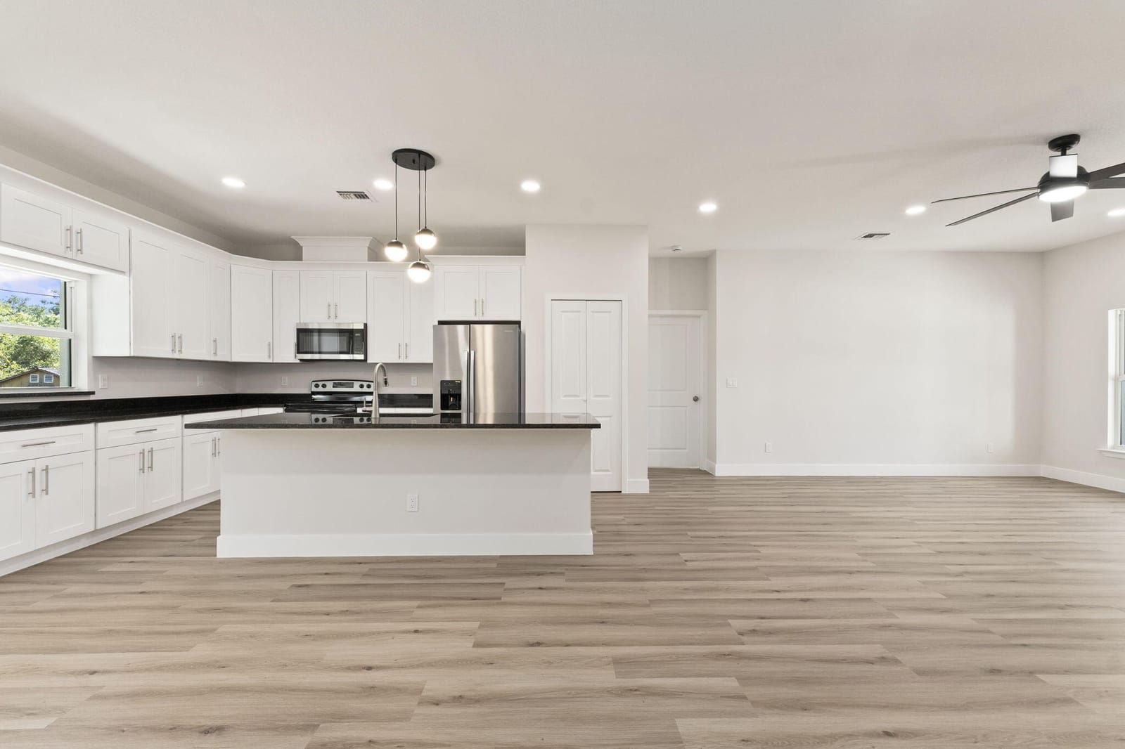 5310 Sunset Boulevard — photo 12